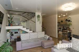 Дом 214м&sup2;, 2-этажный, участок 9 сот.  