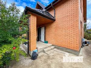 Дом 160м&sup2;, 2-этажный, участок 3 сот.  