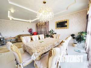 Коттедж 400м&sup2;, 5-этажный, участок 14 сот.  