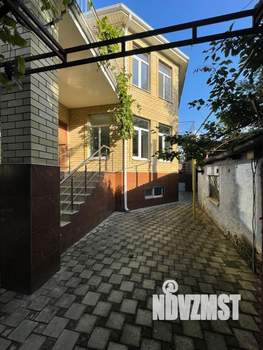 Коттедж 357м&sup2;, 3-этажный, участок 7 сот.  