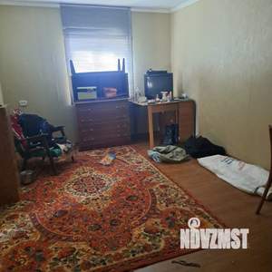 Дом 60м², 2-этажный, участок 10 сот.  