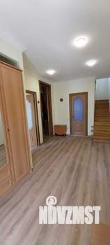 Дом 250м², 2-этажный, участок 6 сот.  