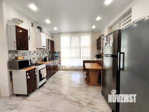 Дом 130м&sup2;, 2-этажный, участок 4 сот.  