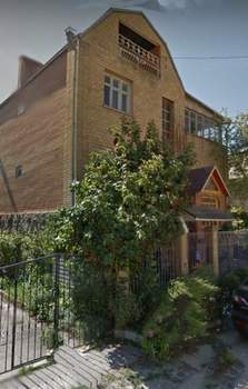 Дом 268м&sup2;, 3-этажный, участок 3 сот.  