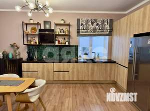 Дом 181м&sup2;, 2-этажный, участок 6 сот.  