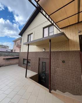 Дом 260м², 2-этажный, участок 0 сот.  