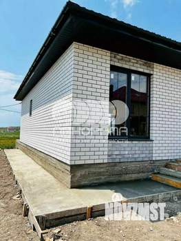 Дом 100м², 2-этажный, участок 6 сот.  