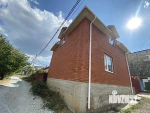 Дом 220м&sup2;, 2-этажный, участок 5 сот.  