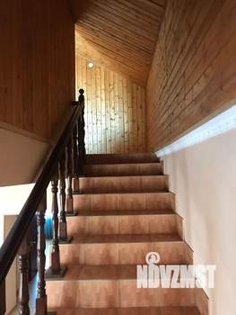 Дом 438м², 2-этажный, участок 3 сот.  