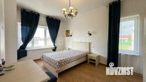 Дом 421м&sup2;, 2-этажный, участок 6 сот.  