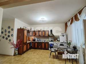 Дом 130м&sup2;, 2-этажный, участок 6 сот.  