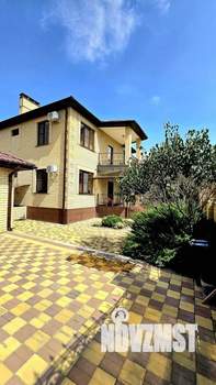 Дом 350м&sup2;, 2-этажный, участок 10 сот.  