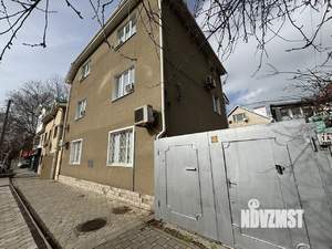 Дом 275м&sup2;, 3-этажный, участок 1 сот.  