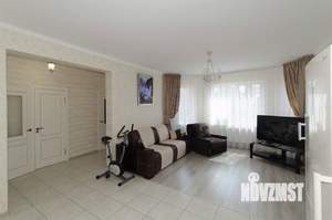 Дом 141м&sup2;, 2-этажный, участок 4 сот.  