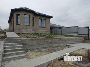 Дом 100м&sup2;, 2-этажный, участок 7 сот.  