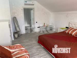 Дом 500м&sup2;, 2-этажный, участок 11 сот.  