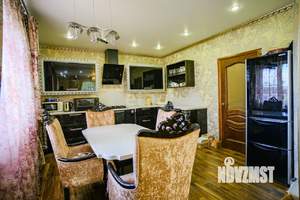 Дом 420м&sup2;, 3-этажный, участок 8 сот.  