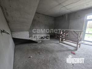 Дом 110м&sup2;, 2-этажный, участок 9 сот.  