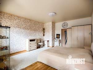 Дом 101м&sup2;, 2-этажный, участок 3 сот.  