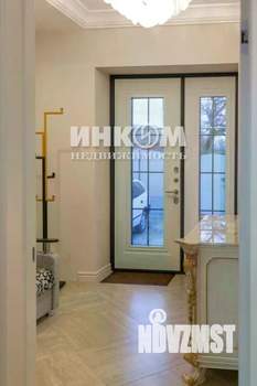 Дом 180м&sup2;, 2-этажный, участок 5 сот.  