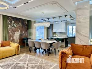 Дом 667м&sup2;, 3-этажный, участок 8 сот.  