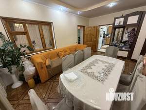 Дом 388м², 2-этажный, участок 5 сот.  