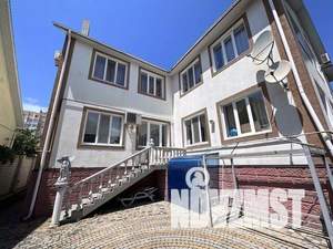 Дом 750м², 2-этажный, участок 8 сот.  