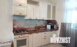 Дом 140м², 2-этажный, участок 6 сот.  