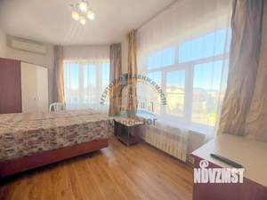 Дом 78м&sup2;, 2-этажный, участок 1 сот.  