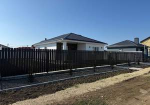 Дом 102м&sup2;, 1-этажный, участок 6 сот.  