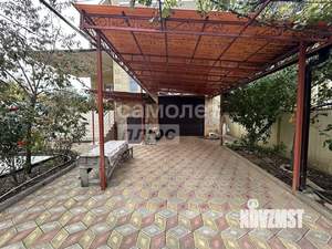 Дом 556м², 3-этажный, участок 6 сот.  