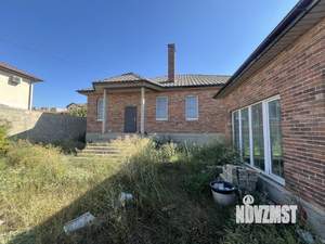 Дом 240м&sup2;, 1-этажный, участок 6 сот.  