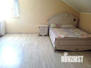 Дом 219м², 2-этажный, участок 4 сот.  