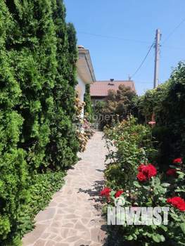 Дом 371м&sup2;, 3-этажный, участок 11 сот.  