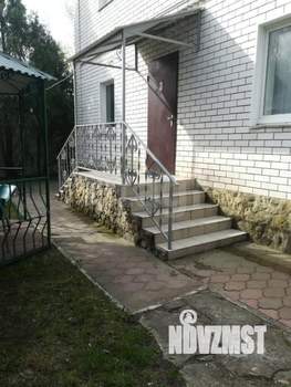 Дом 214м², 2-этажный, участок 8 сот.  