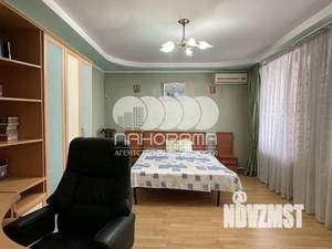 Дом 175м², 2-этажный, участок 4 сот.  