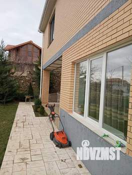 Дом 180м&sup2;, 2-этажный, участок 5 сот.  