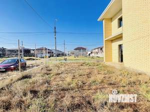 Дом 180м&sup2;, 2-этажный, участок 3 сот.  