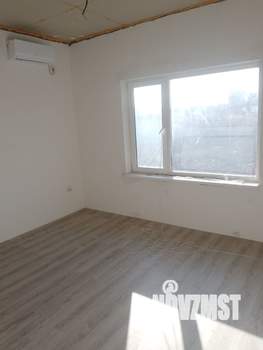 Дом 100м&sup2;, 1-этажный, участок 6 сот.  