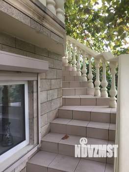 Дом 336м&sup2;, 2-этажный, участок 4 сот.  