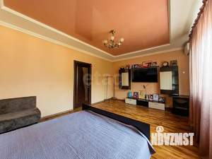 Дом 150м&sup2;, 3-этажный, участок 2 сот.  