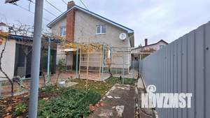 Дом 145м², 2-этажный, участок 6 сот.  