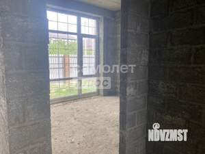 Дом 160м&sup2;, 2-этажный, участок 4 сот.  