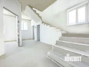 Дом 172м&sup2;, 2-этажный, участок 4 сот.  