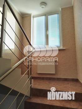 Дом 250м², 2-этажный, участок 6 сот.  