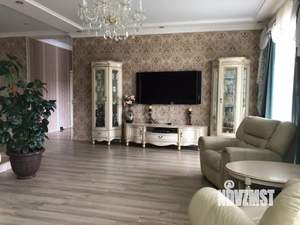 Дом 352м&sup2;, 3-этажный, участок 5 сот.  