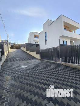 Дом 198м&sup2;, 3-этажный, участок 3 сот.  