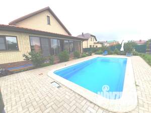 Дом 197м², 2-этажный, участок 13 сот.  