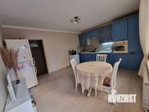 Дом 197м&sup2;, 2-этажный, участок 4 сот.  