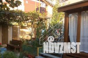 Дом 380м&sup2;, 3-этажный, участок 7 сот.  